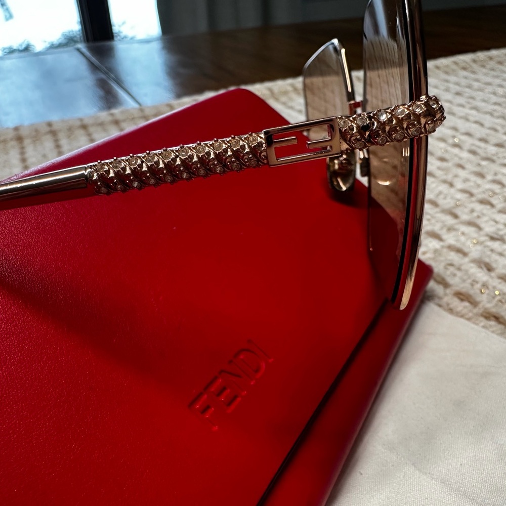 Fendi Rose Gold Jewel Oversized Sunglasses - Picture 5 of 12